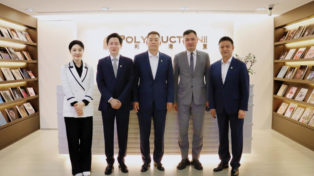 張浩赴粵港澳大(da)灣區文(wén)化齊(qi)業調研